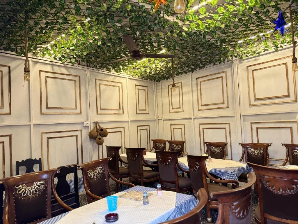 The indoor dining room